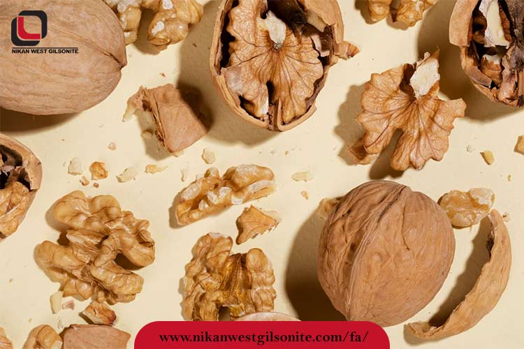 خواص پوست خشک داخل گردو