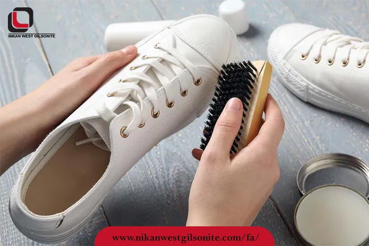 پاك كردن قير از روي كفش سفید